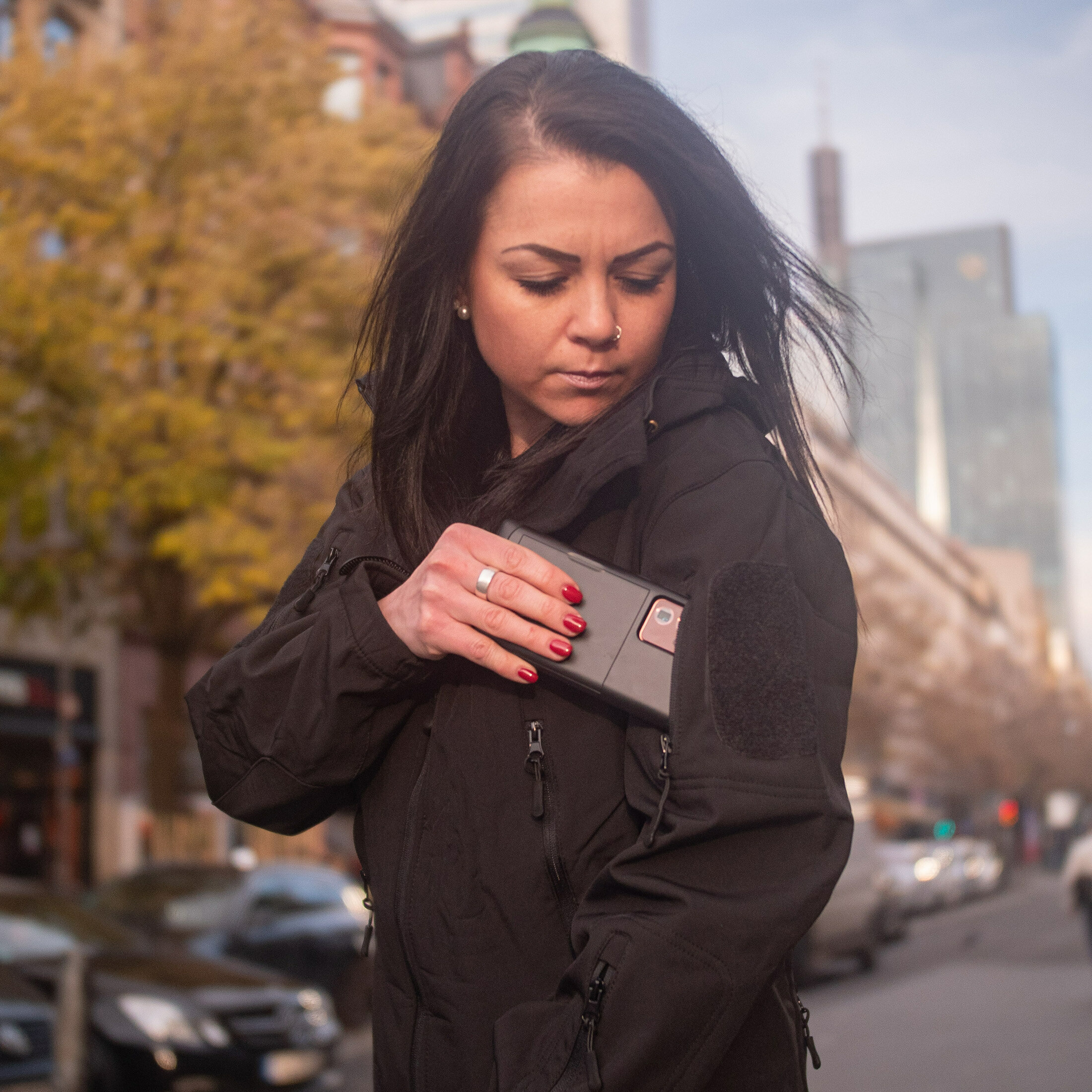 Chaqueta táctica Softshell ligera con bordado del logo de HOLOSUN